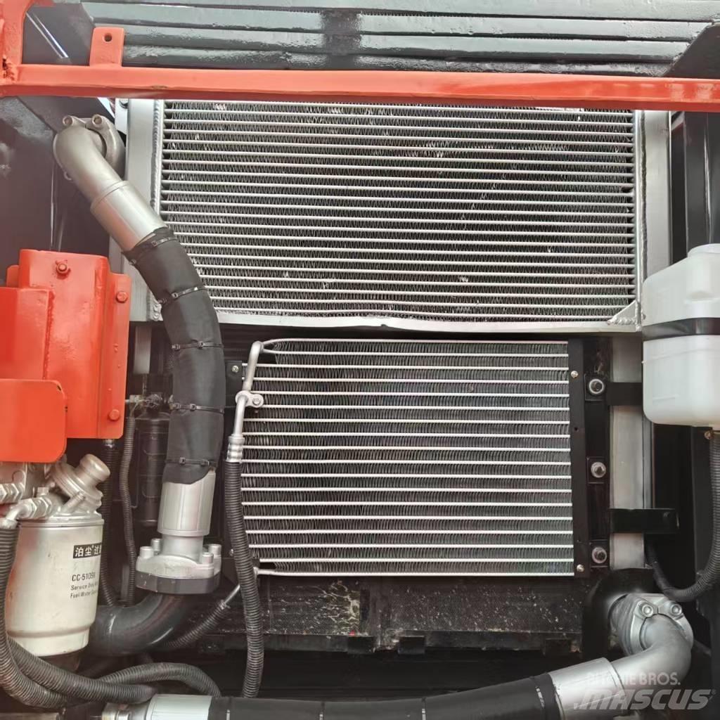 Doosan DX 225 LCA Верижен екскаватор