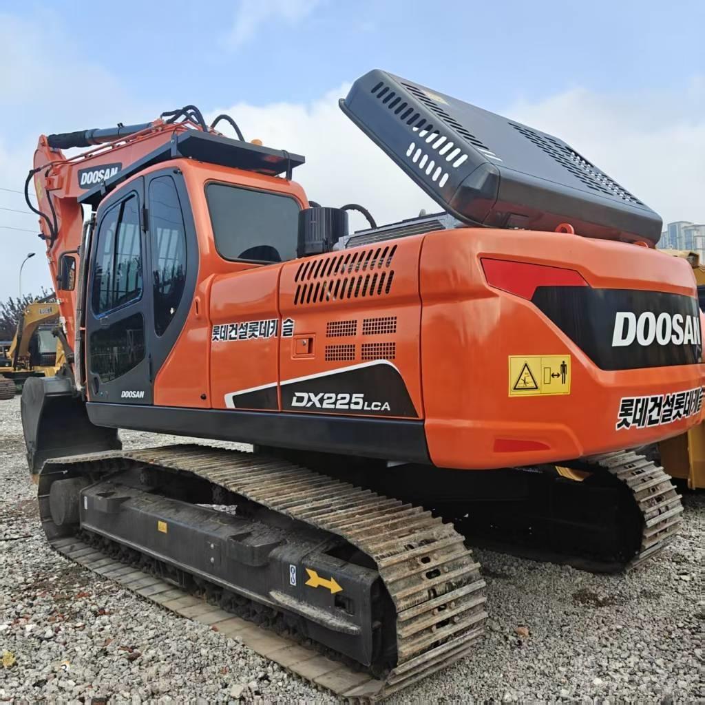 Doosan DX 225 LCA Верижен екскаватор