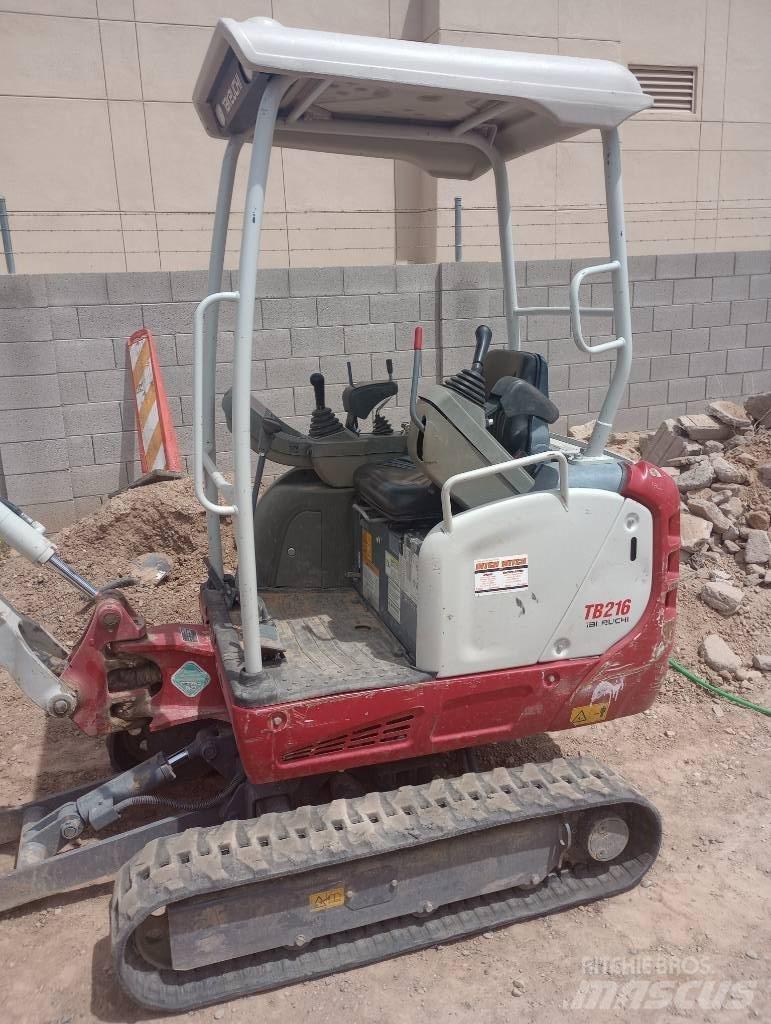 Takeuchi TB216RA Аксесоари и резервни части за пробивни машини