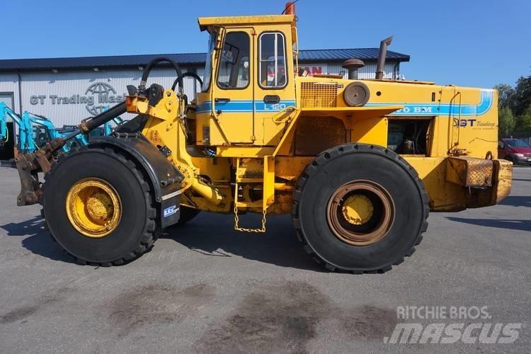Volvo BM 120 Колесни товарачи