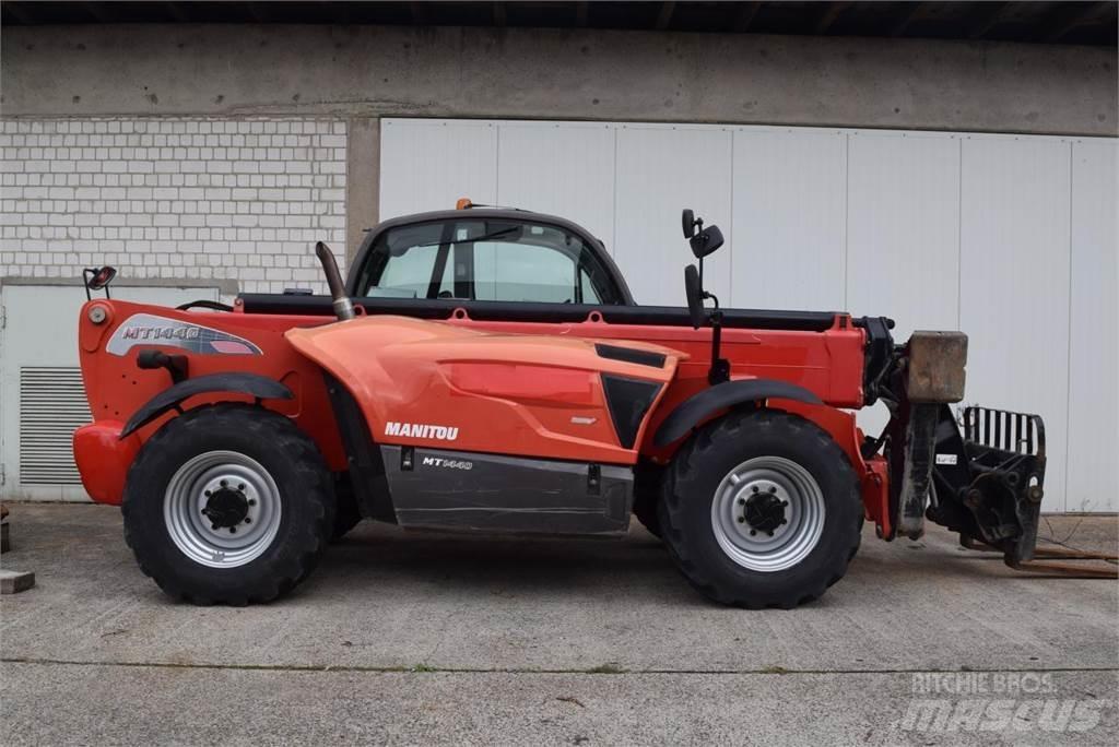 Manitou MT 1440 Телескопични повдигачи

