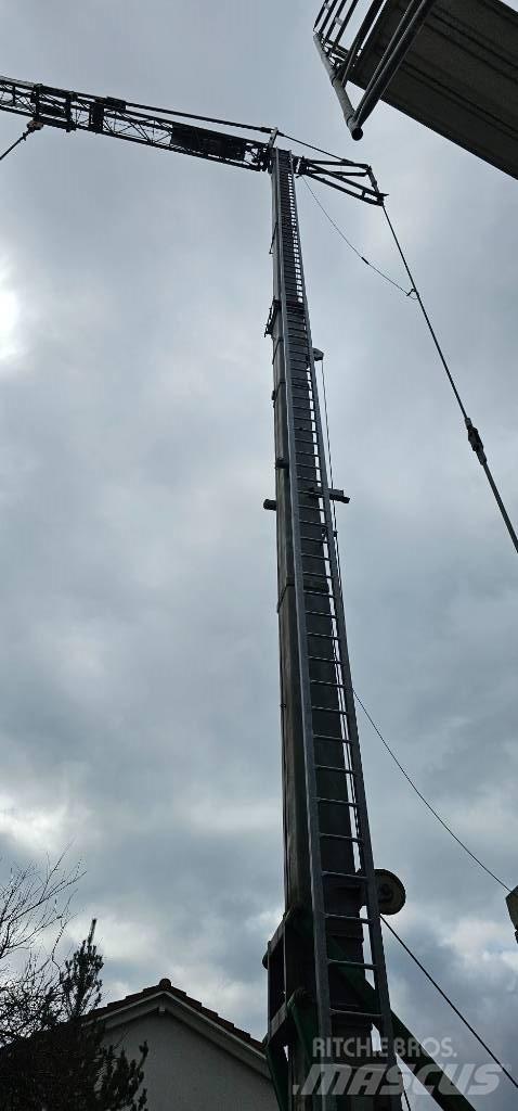 Terex Comedil CBR 32 Мачтови кранове
