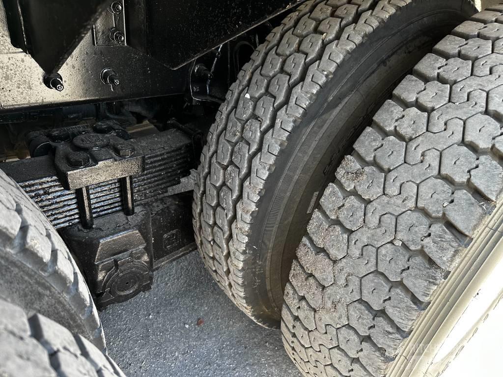 International 7500 Комби / вакуум камиони
