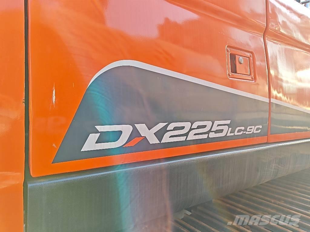 Doosan DX 225 LC-9C Верижен екскаватор