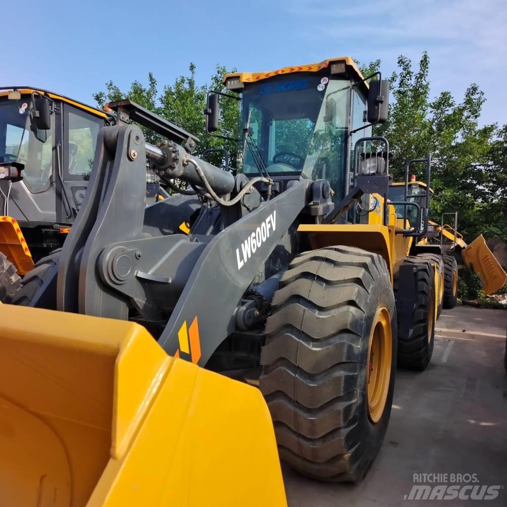 XCMG LW 600 FV Колесни товарачи