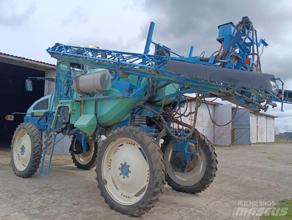 Berthoud UTL 4000 Самоходни пръскачки
