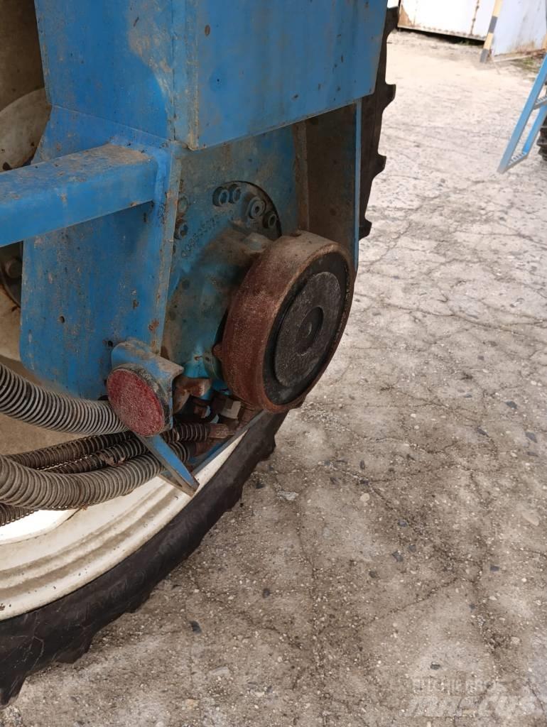Berthoud UTL 4000 Самоходни пръскачки
