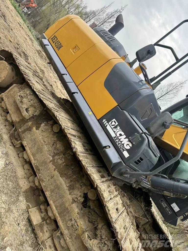 XCMG XE 245 DK Верижен екскаватор