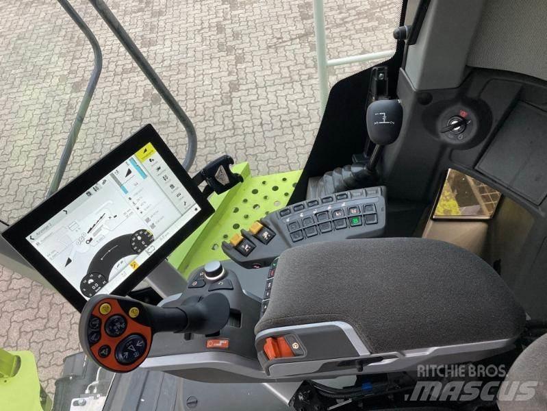 CLAAS TUCANO 420 Комбайни