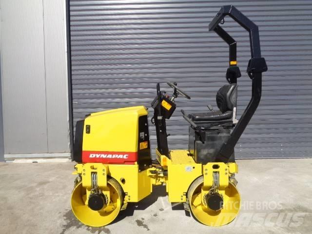 Dynapac CC 92 Двойни барабанни ролки
