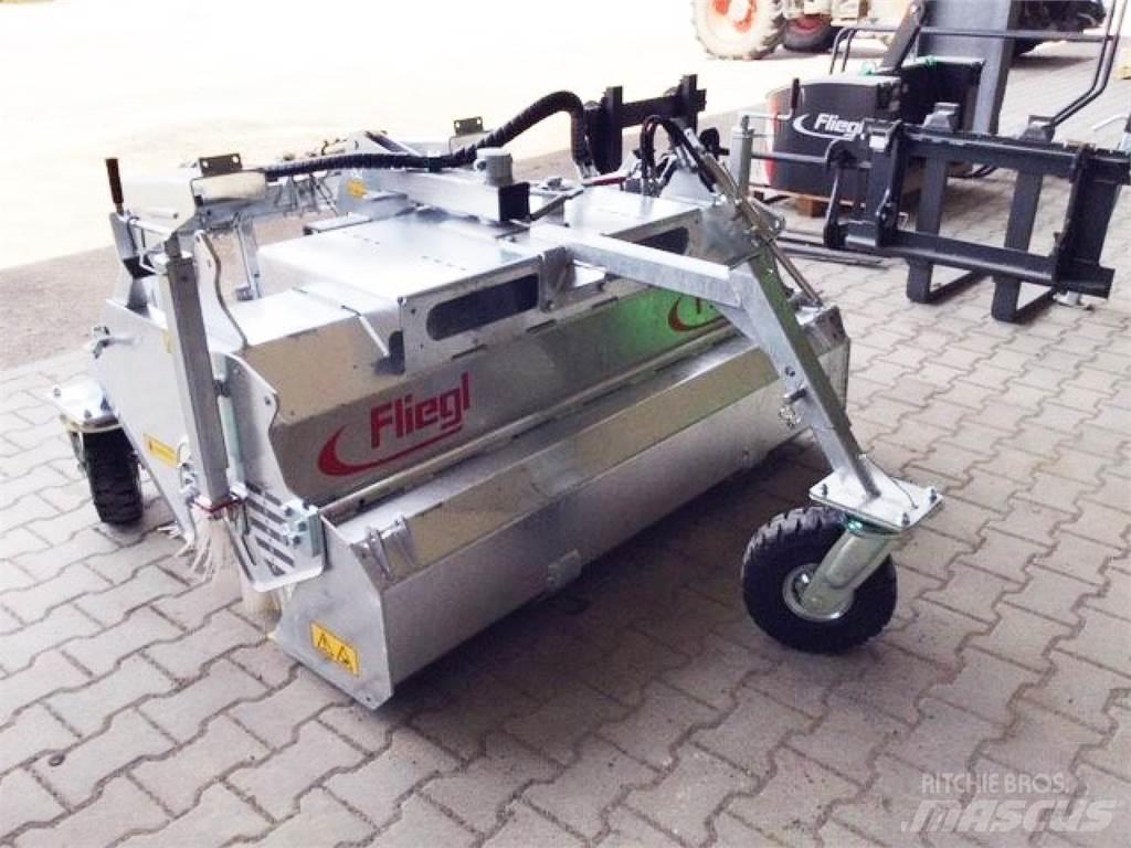 Fliegl Typ 500 Автоматични метачки с четки