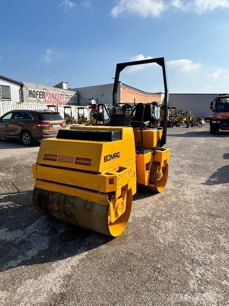Bomag BW 120 AD-2 Двойни барабанни ролки

