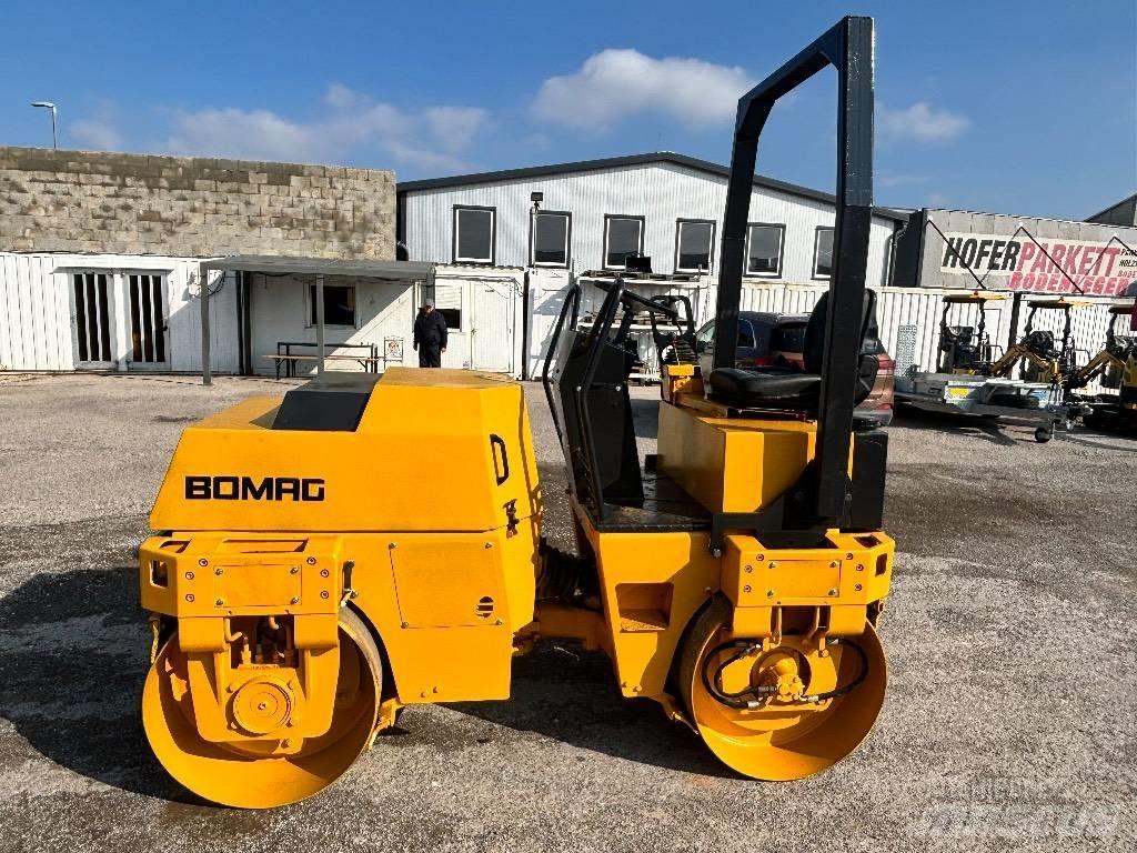 Bomag BW 120 AD-2 Двойни барабанни ролки
