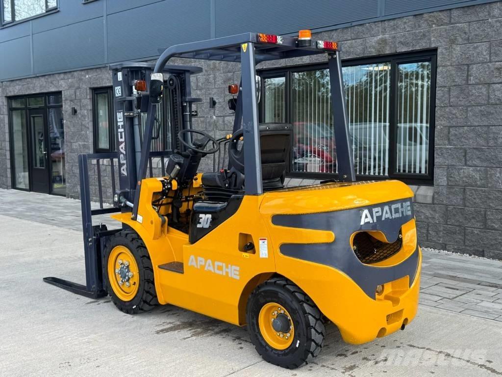 Apache HH307 Дизелови камиони