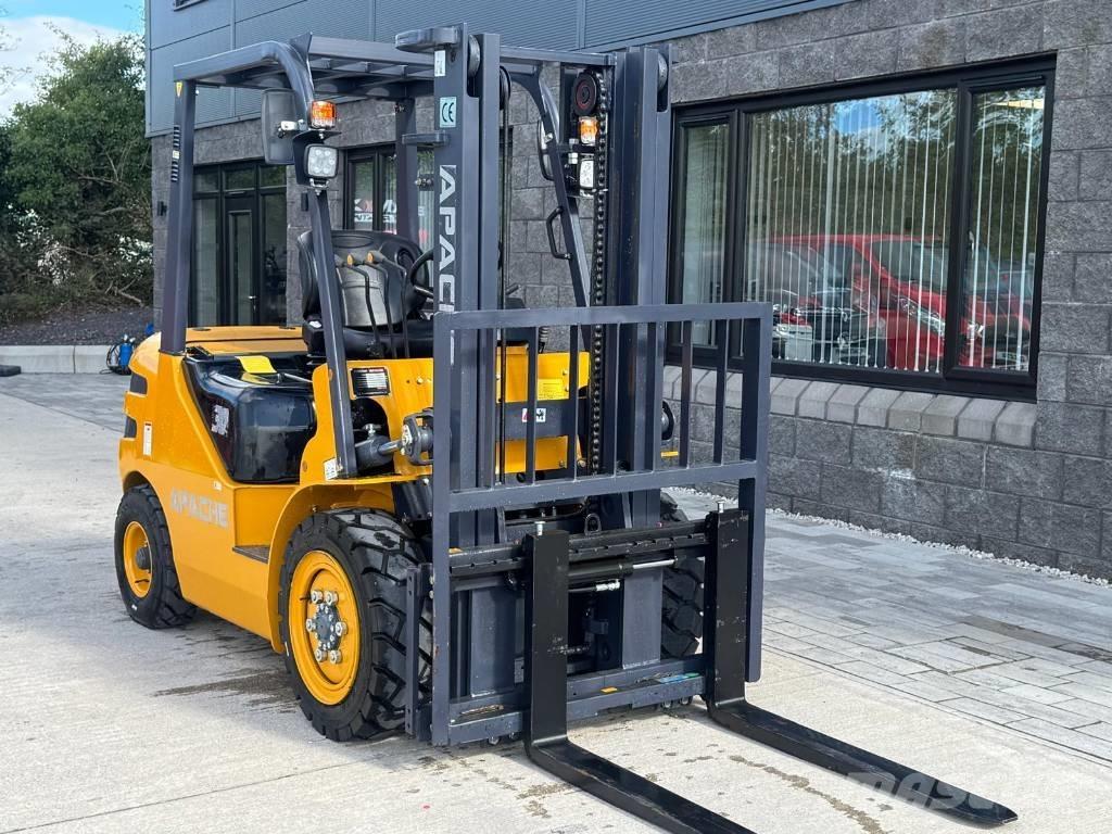 Apache HH307 Дизелови камиони