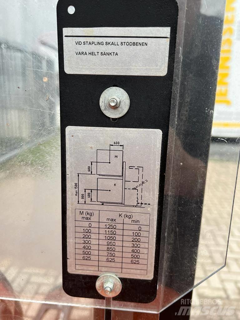 BT SPE 125 Колички високоповдигачи с теглич