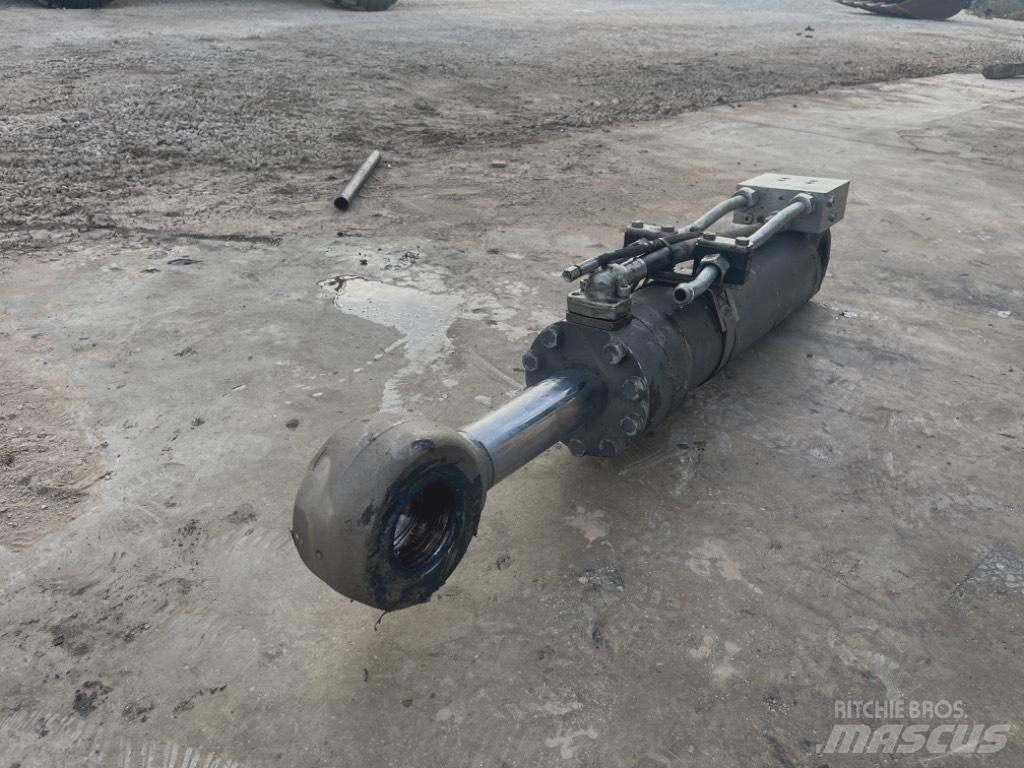 Liebherr A 910 Comp Хидравлични