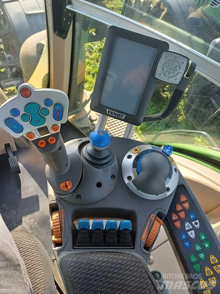 Fendt 826 Profi Трактори