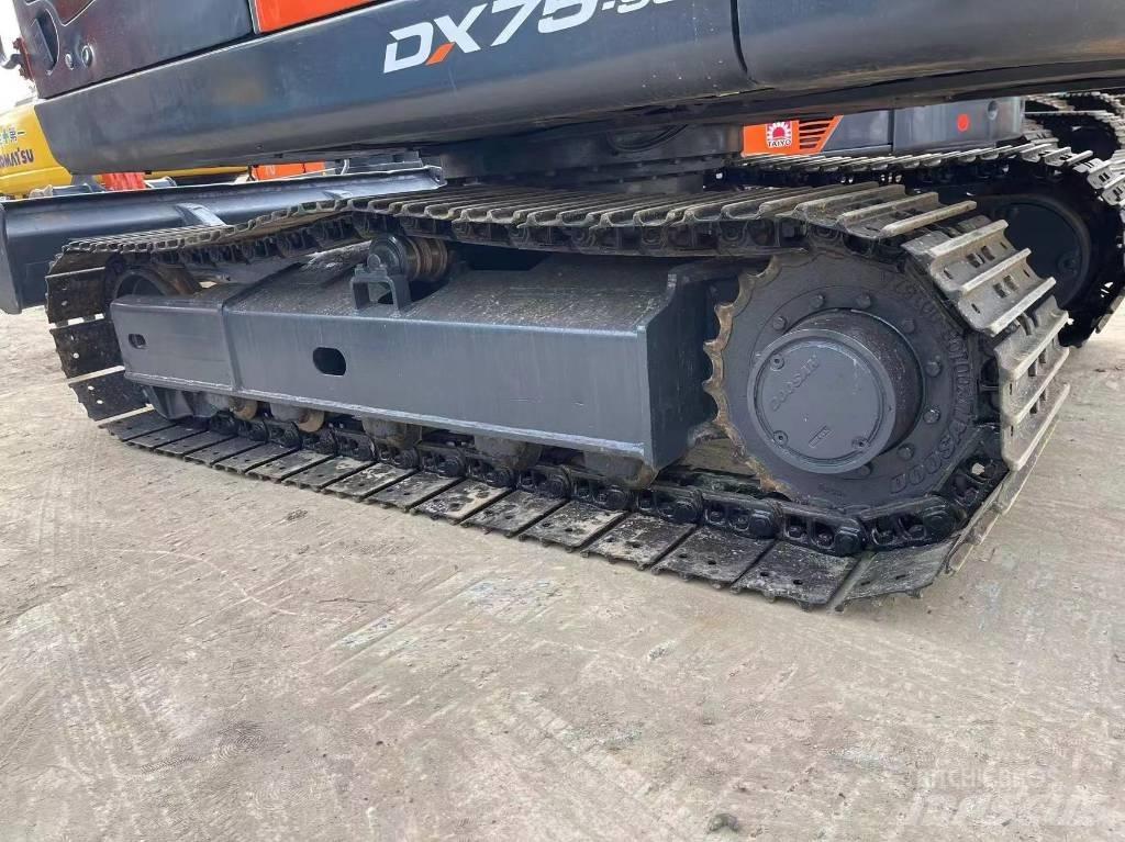 Doosan DX 75 Верижен екскаватор