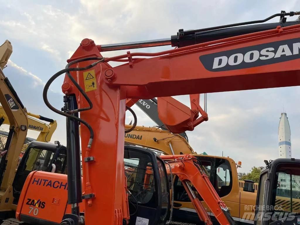 Doosan DX 75 Верижен екскаватор