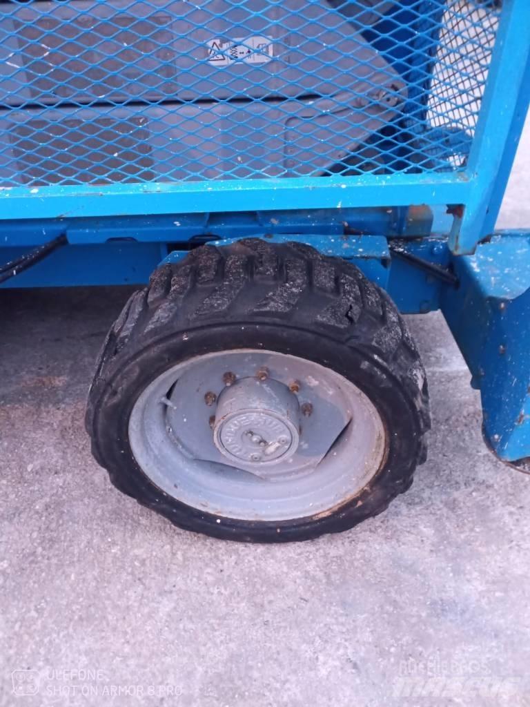 Genie GS 4390 RT Ножични работни платформи