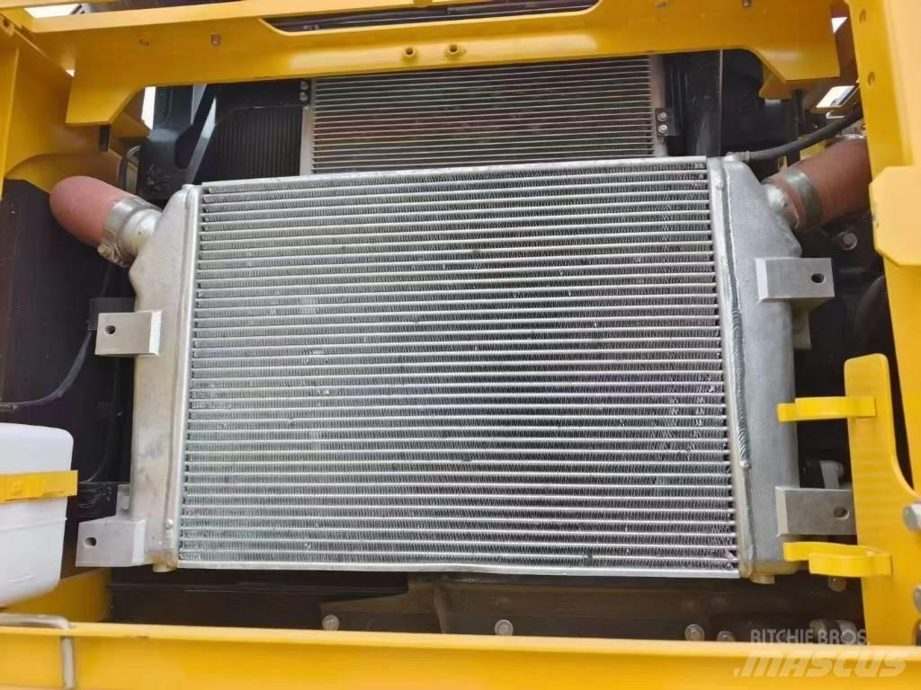 Komatsu 350-8 Верижен екскаватор