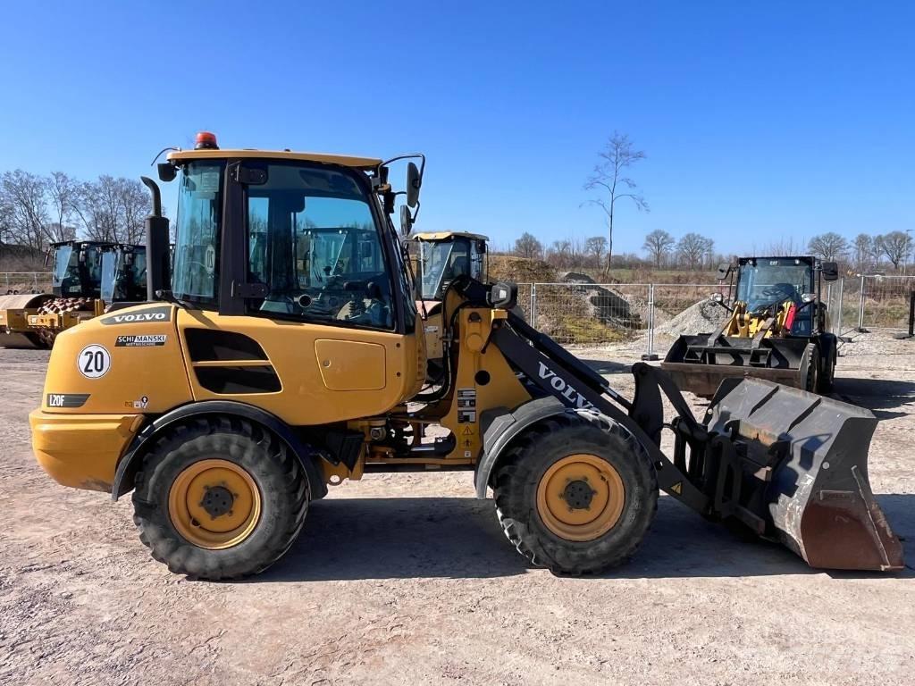 Volvo L 20 F Колесни товарачи