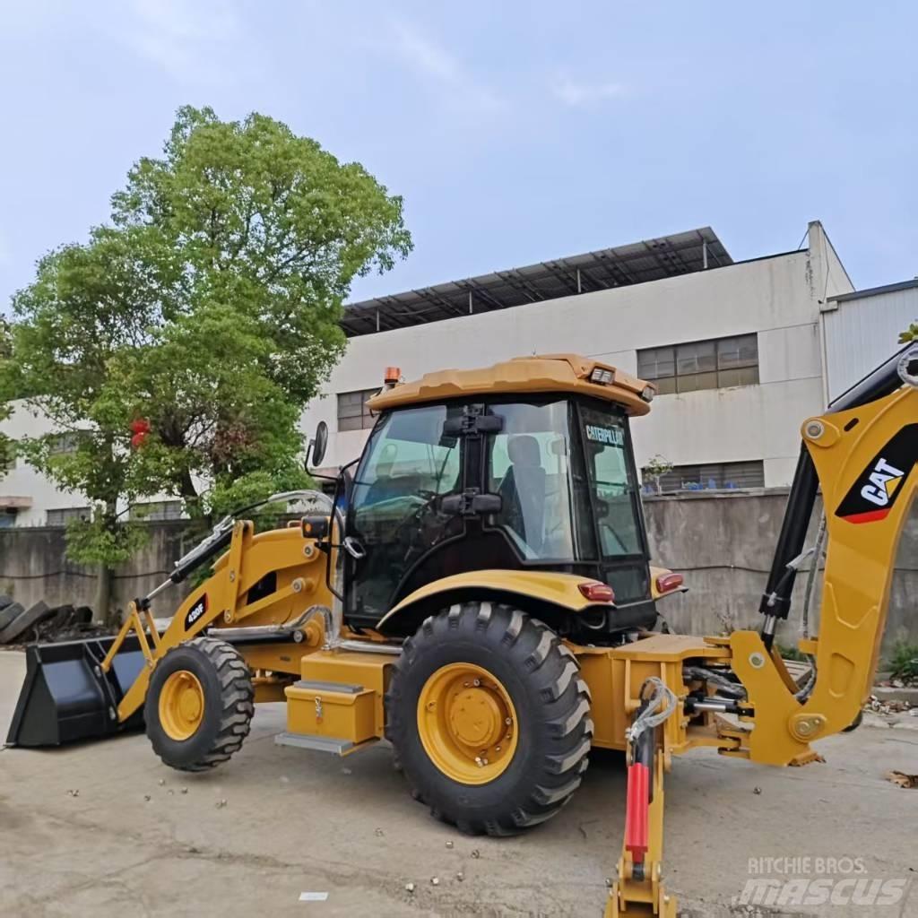 CAT 420 F Товарач със заден ексватор