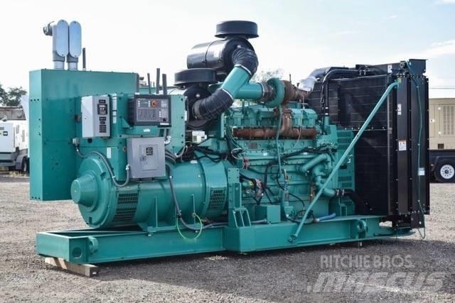 Cummins QST23 Дизелови генератори
