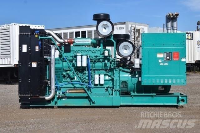 Cummins QST23 Дизелови генератори
