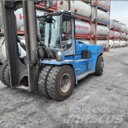 Kalmar DCG1700-12, Кари товарачи на контейнери