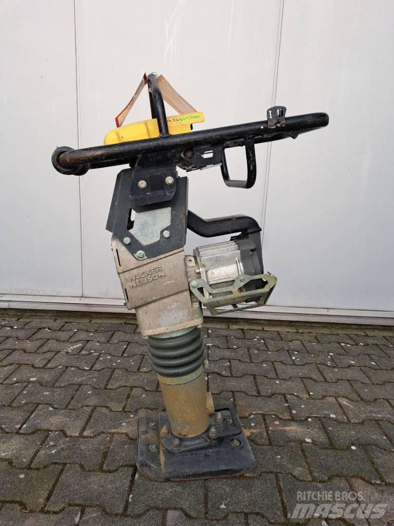Wacker Neuson AS60e Пробки