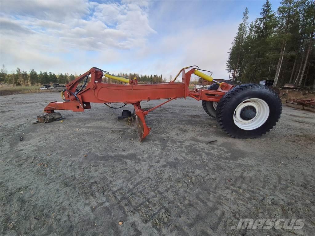  Peltolana omateko Пътни драги