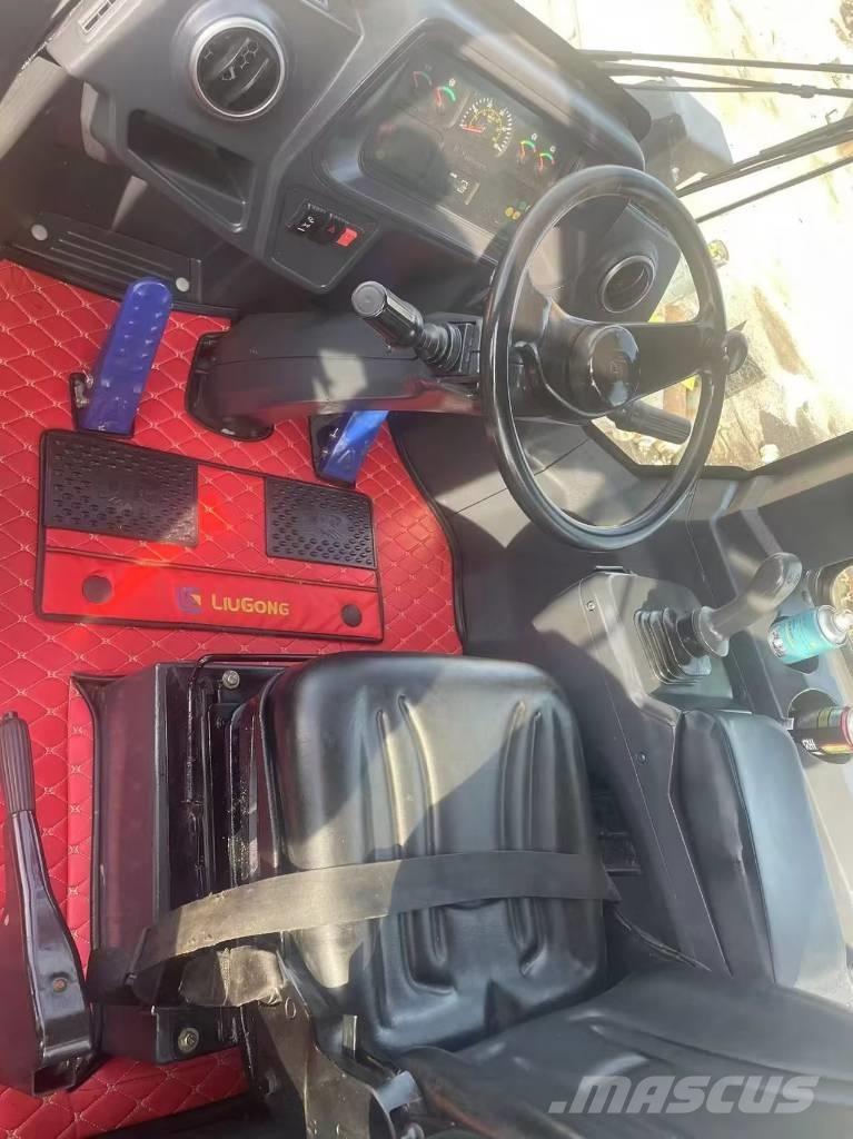 LiuGong 856 Колесни товарачи