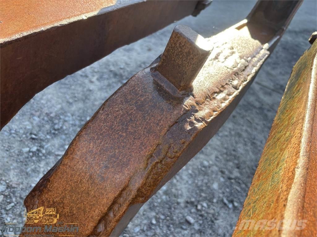 Valmet 840 Други компоненти