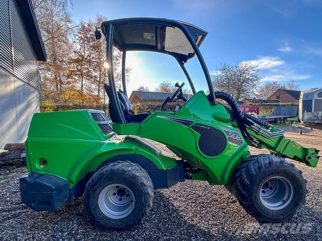 Avant 745 Многофункционални товарачи