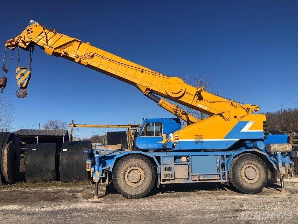 Kobelco RK 450 Кранове за тежък терен