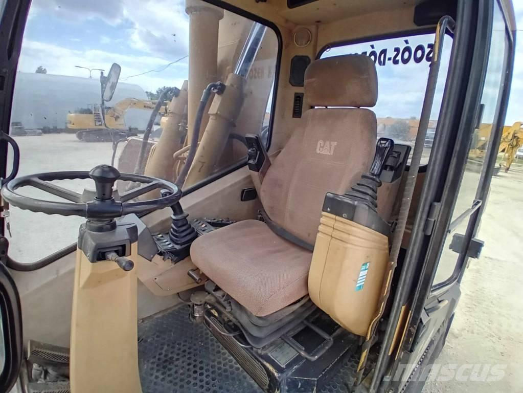 CAT M 315 Колесни екскаватори