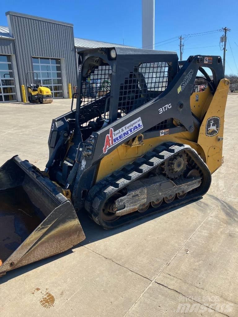 DEERE 317 G Мини товарачи
