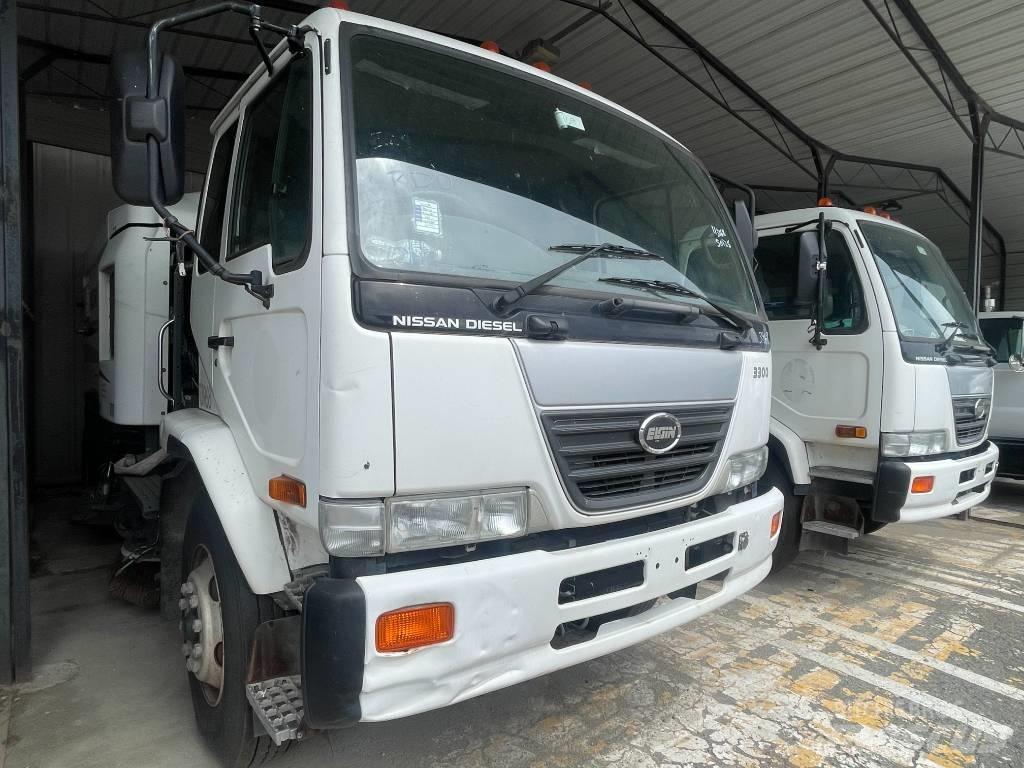 UD 3300 Камиони за почистване
