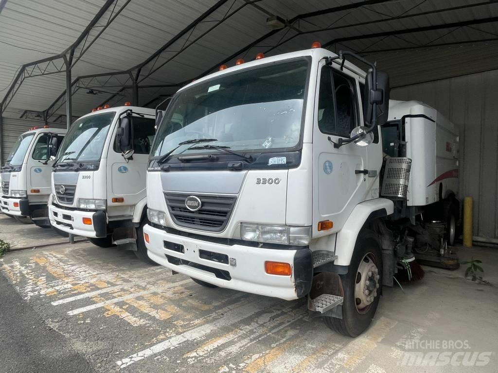 UD 3300 Камиони за почистване