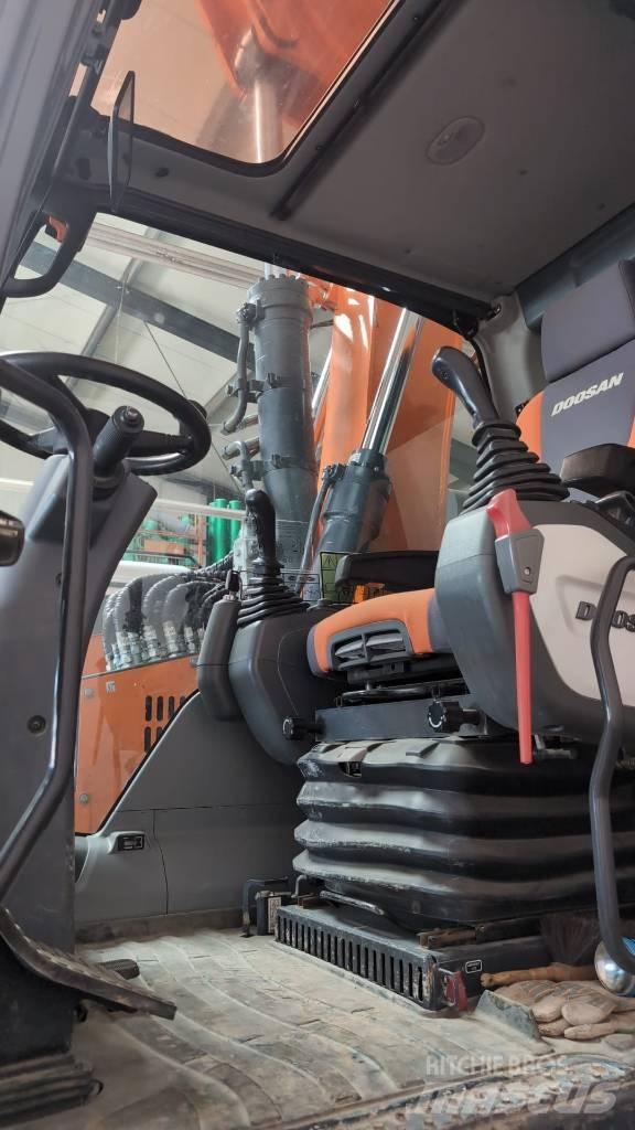 Doosan DX 165 W Колесни екскаватори