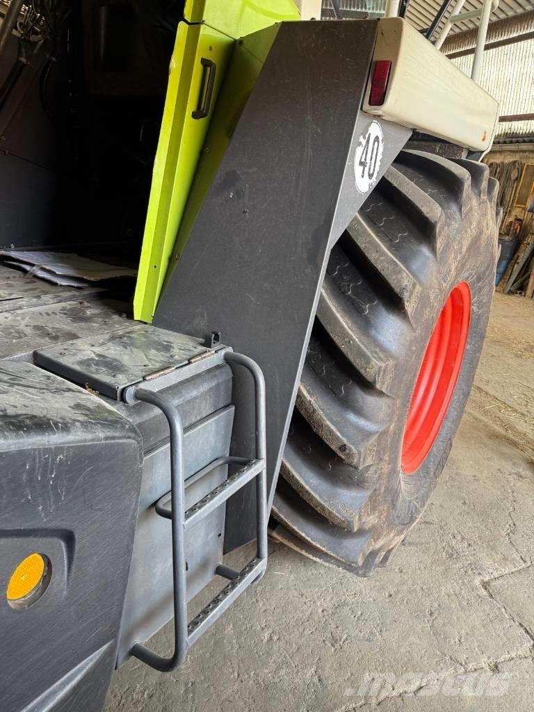 CLAAS Jaguar 900 Самоходни фуражири