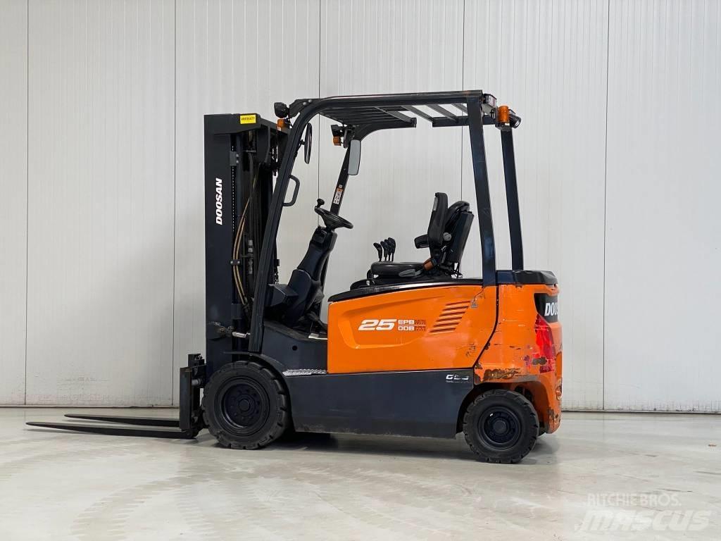 Doosan B25X-7 Електрически вилични кари-повдигачи