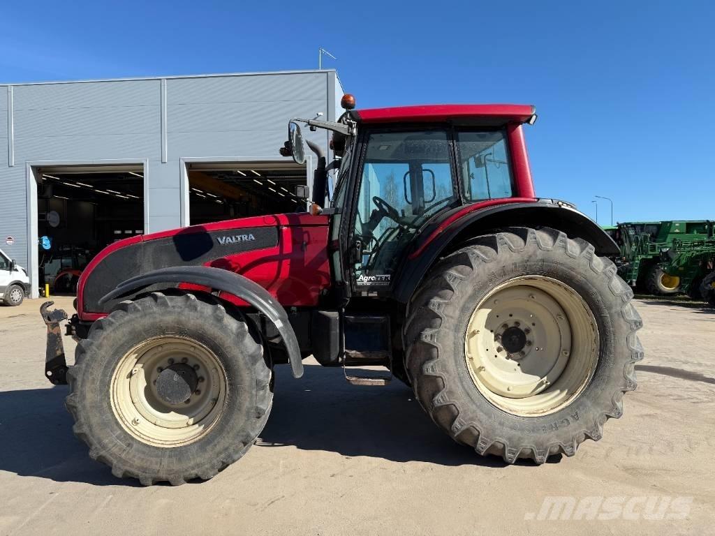 Valtra T 191 Трактори