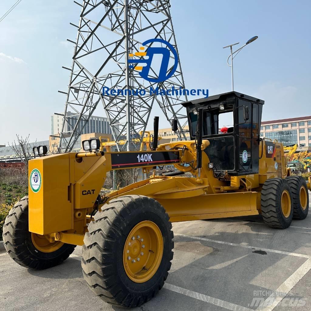 CAT 140K Грейдери