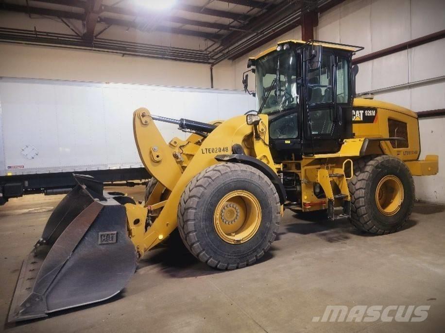 CAT 926M Колесни товарачи