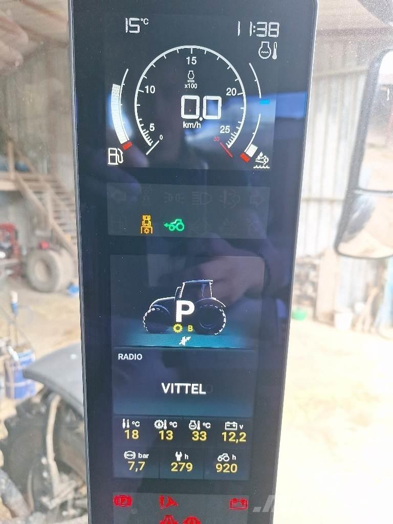 Valtra Q265 Трактори