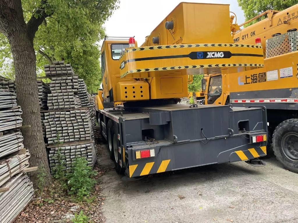 XCMG QY70KC Всъдеходни кранове