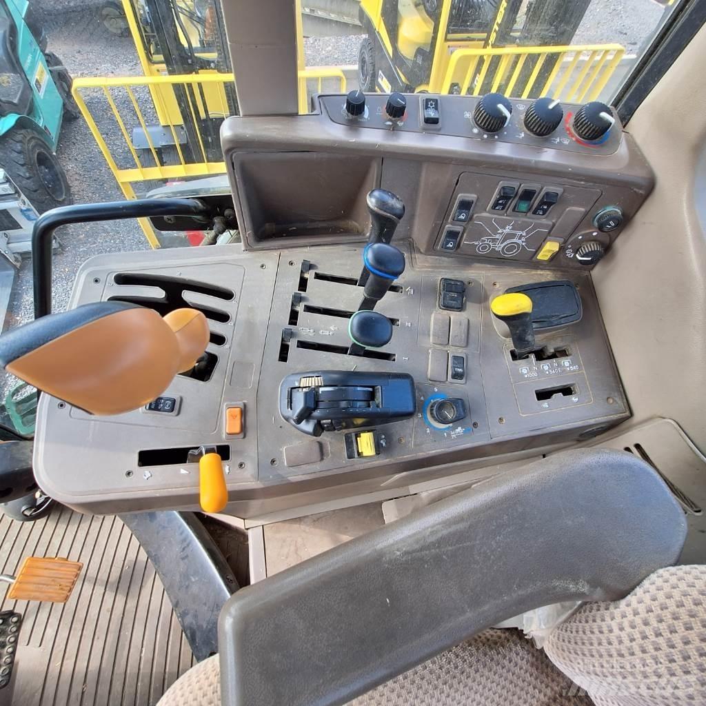 John Deere 6150M Трактори